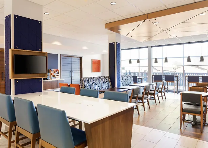 Express & South By Ihg