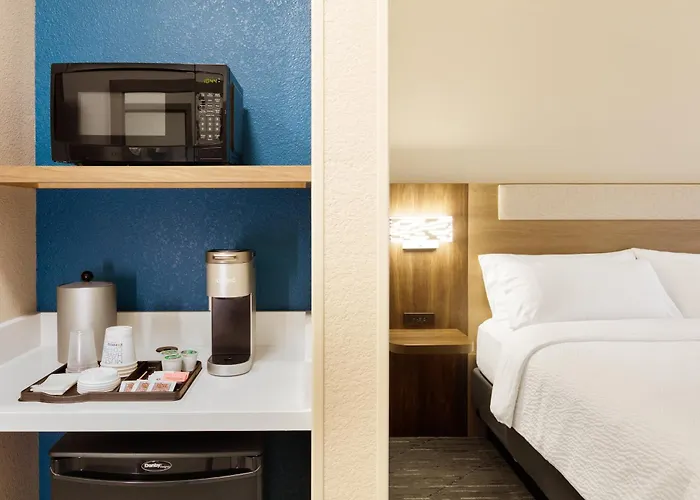Express & South By Ihg Hotel